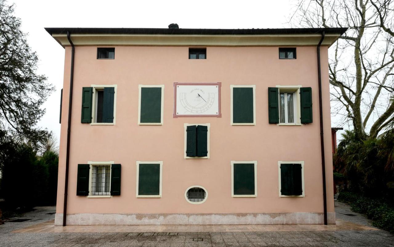 La Corte Dei Sogni B&B Modena Bagian luar foto